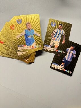 Gold Soccer Trading Cards - Lionel Messi & Players